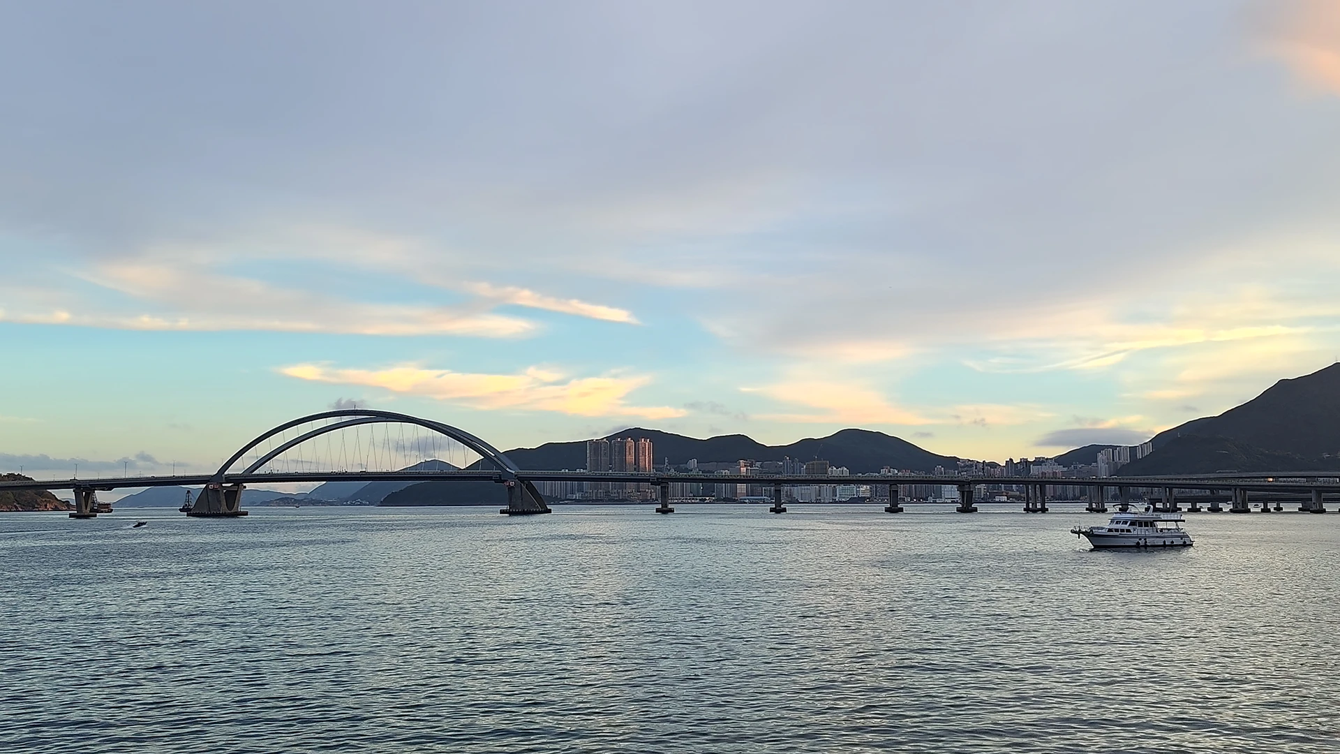 才沒有面目全非